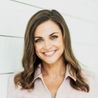 Paula Faris